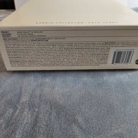 Audrey Hepburn Barbie Silkstone Gold Label 2012 Mattel - Picture 5 of 7